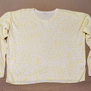 Women's Z Supply Yellow And White Animal Print Sweater Size L